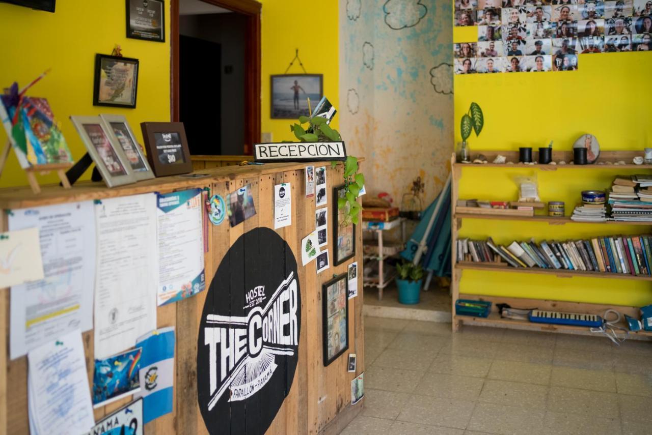 The Corner Hostel Плайя-Бланка Экстерьер фото