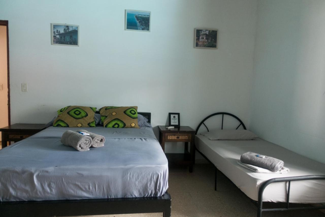 The Corner Hostel Плайя-Бланка Экстерьер фото