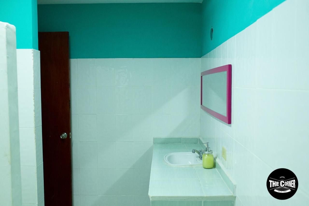 The Corner Hostel Плайя-Бланка Экстерьер фото