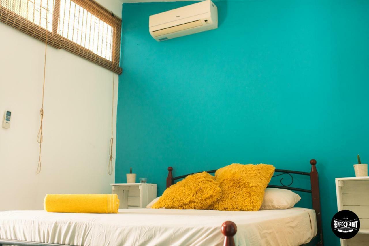 The Corner Hostel Плайя-Бланка Экстерьер фото